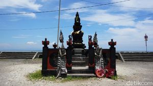 Foto: Pantai Sanur Pasca Kejadian Orang Ambil Uang Sesajen