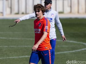 Kecewa dengan Barcelona, Atletico Minta Griezmann Ikut Pramusim
