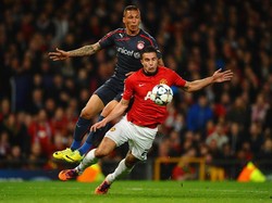 Manchester United tumbang 0-2 dari Olympiakos di leg pertama 16 besar Liga Champions 2013/2014. Setan Merah mampu membalas pada leg kedua dengan skor 3-0 lewat hat-trick Robin van Persie. (Foto: Laurence Griffiths/Getty Images)