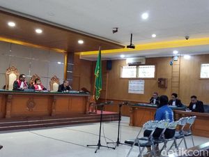 Cerita Gadis Diselamatkan Terdakwa saat Bobotoh Keroyok Haringga Cerita Gadis Diselamatkan Terdakwa saat Bobotoh Keroyok Haringga