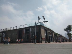 Menengok Tempat Nongkrong Milennial Taiwan di Bekas Gudang Pelabuhan