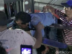 Dua Truk Tabrakan Hingga Ringsek di Pasuruan, Pengemudi Selamat