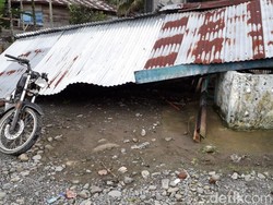 Hujan Es-Angin Puting Beliung Landa Pidie Aceh, 6 Rumah Rusak