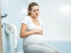 Normalkah Sering Buang Air Kecil di Awal Kehamilan?