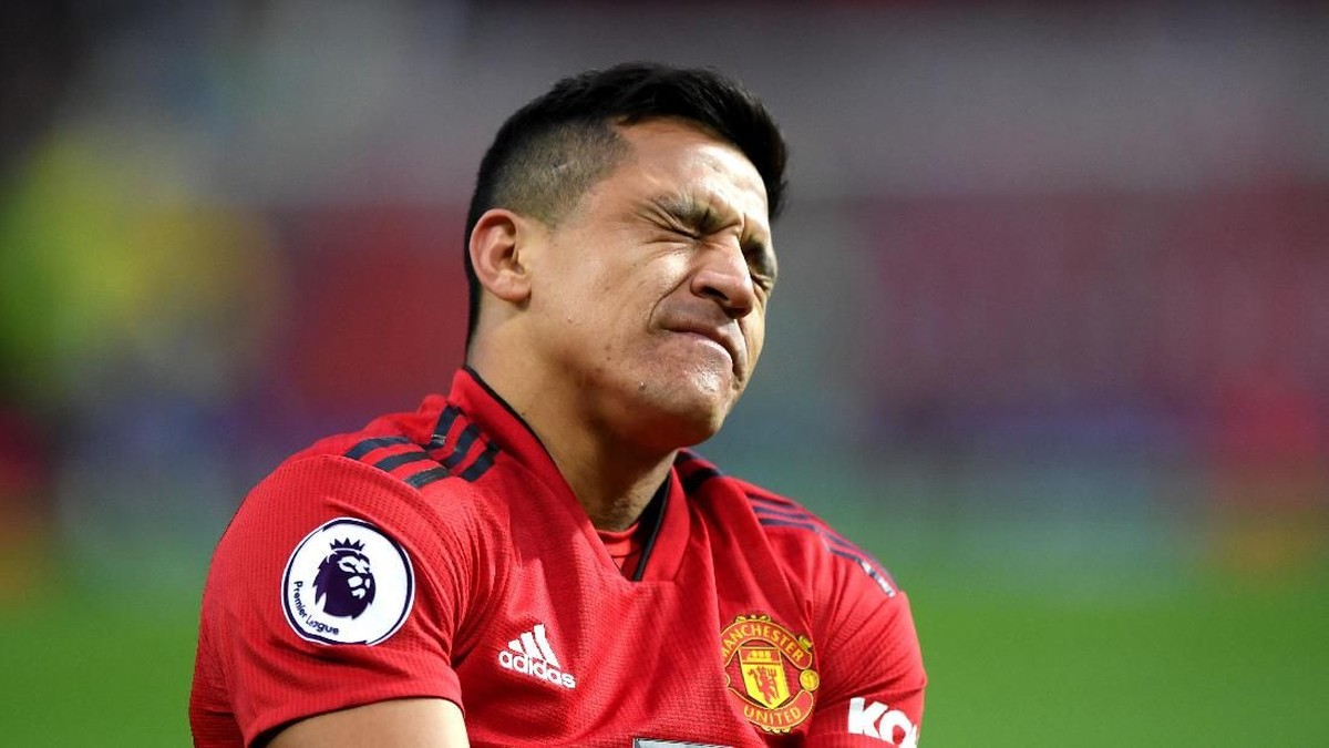 Alexis Sanchez diperkirakan absen 6-8 pekan. (Foto: Shaun Botterill/Getty Images)