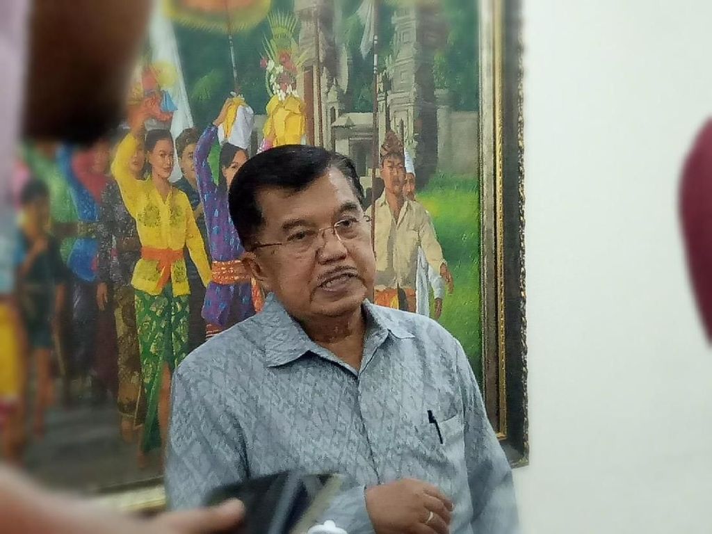 Parenting ala Keluarga Jusuf Kalla, Ajarkan Kesederhanaan sampai Makan Sehat Parenting ala Keluarga Jusuf Kalla, Ajarkan Kesederhanaan sampai Makan Sehat