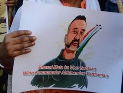 Tren Baru di India, Kumis ala Pilot Tempur yang Baru Dibebaskan Pakistan