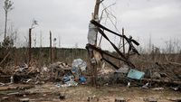 Dahsyat! Tornado Hantam Alabama 23 Orang Tewas