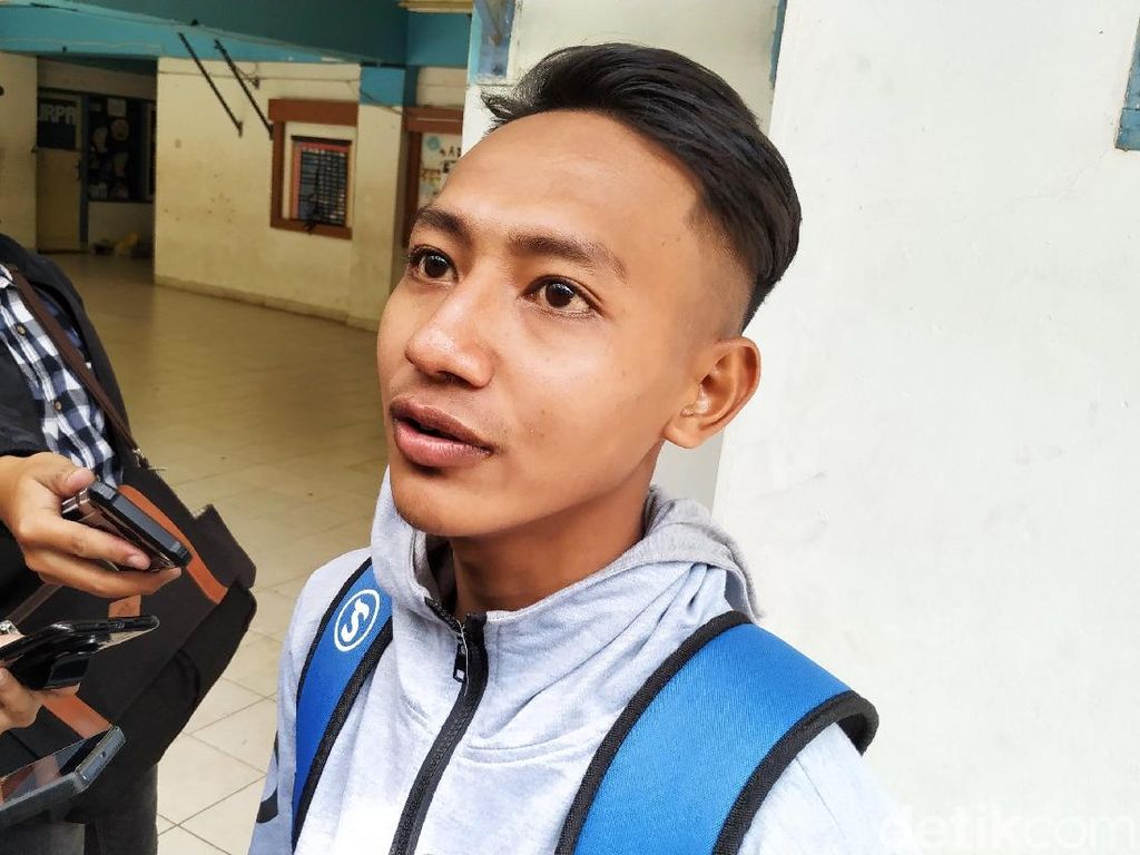 Ditawari Persib Kontrak 3 Tahun, Beckham Konsultasi dengan Zola Ditawari Persib Kontrak 3 Tahun, Beckham Konsultasi dengan Zola