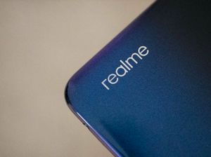 CEO Realme Umbar Rencananya Soal Ponsel Layar Lipat CEO Realme Umbar Rencananya Soal Ponsel Layar Lipat