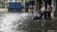Terendam Banjir, Aktivitas di Ruko ITC Mangga Dua Tetap Normal