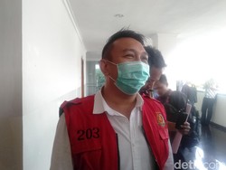 Jalani Sidang Lanjutan, Augie Fantinus Ngaku Lagi Sakit