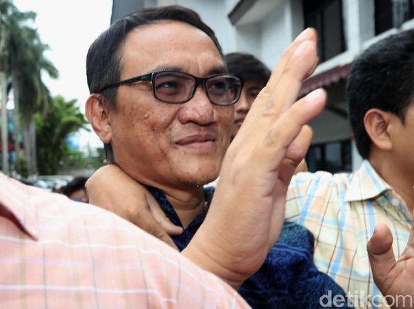 Andi Arief Diam Seribu Bahasa Jelang Direhabilitasi BNN