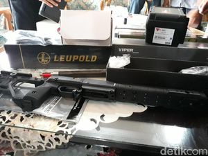 Bea Cukai Solo Amankan Senapan Laras Panjang Kiriman dari AS Bea Cukai Solo Amankan Senapan Laras Panjang Kiriman dari AS