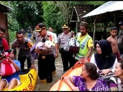 Sungai Pacal Meluap dan Bengawan Solo Siaga, Warga Bojonegoro Dievakuasi