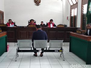 Di Pleidoinya, Fahmi Darmawansyah Minta Status Justice Collaborator Di Pleidoinya, Fahmi Darmawansyah Minta Status Justice Collaborator