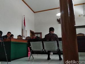 Dituntut 9 Tahun Bui, Eks Kalapas Sukamiskin: Saya Hormati Dituntut 9 Tahun Bui, Eks Kalapas Sukamiskin: Saya Hormati