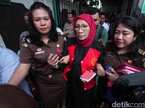 Pengacara Pertanyakan Unsur SARA di Kasus Hoax Ratna Sarumpaet Pengacara Pertanyakan Unsur SARA di Kasus Hoax Ratna Sarumpaet