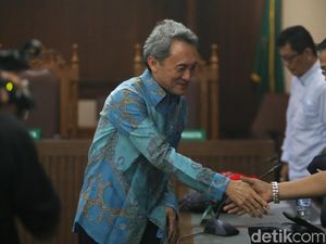 Divonis 4 Tahun Penjara, Eddy Sindoro Tak Ajukan Banding Divonis 4 Tahun Penjara, Eddy Sindoro Tak Ajukan Banding
