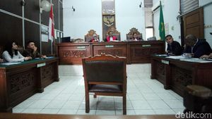 RA Hadiri Sidang Gugatan Rp 1 T Terkait Pelecehan Seksual