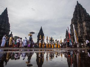 Melihat Prosesi Tawur Agung Kesanga di Candi Prambanan