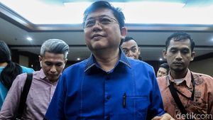 Begini Ekspresi Lucas saat Dituntut 12 Tahun Penjara
