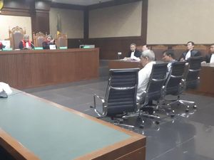 Terima Uang dari Gatot Pujo, Dua Eks Anggota DPRD Dituntut 4 Tahun Bui Terima Uang dari Gatot Pujo, Dua Eks Anggota DPRD Dituntut 4 Tahun Bui