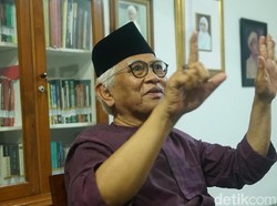 Gus Mus: Banyak Kepentingan Politik Gunakan Idiom Ibadah