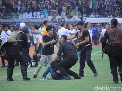 Radovic Diserang Oknum Bobotoh, Panpel Salah Perhitungkan Suporter dan Keamanan