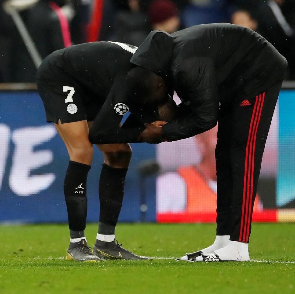 Didepak MU, Mungkinkah PSG Dihantui Comeback Barcelona?