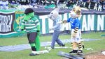 Ada Dilan di Laga  Persib vs Persebaya, Kok Bisa?