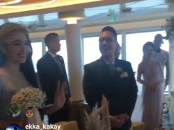 Jadi Bridesmaid, Sandra Dewi Menarik Perhatian di Pernikahan Yuanita Christiani