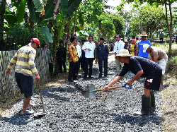 Mulus Jalannya, Bahagia Rakyatnya