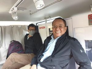 Kala Mahfud Md Cari Said Didu dan Rocky Gerung Saat Lihat Ambulans di Kampus