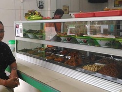 Kisah Sayudi, dari Tak Lulus SD hingga Jadi Raja Bisnis Warteg