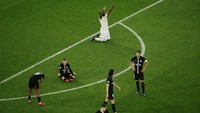 Kebahagiaan Romelu Lukaku di sela-sela kesedihan pemain PSG. (Foto: Benoit Tessier/Reuters)