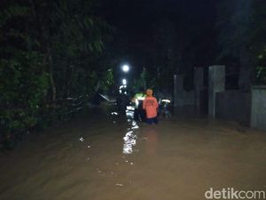 Dua Sungai Meluap di Blitar, Ratusan Rumah Kebanjiran Dua Sungai Meluap di Blitar, Ratusan Rumah Kebanjiran