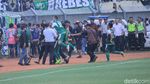 Sempat Unggul, Persib Akhirnya Takluk dari Persebaya
