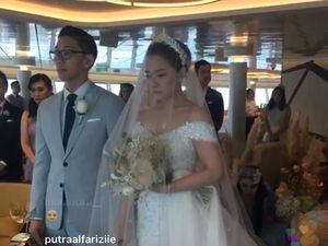 Menikah di Kapal Pesiar, Yuanita Christiani Bagikan Momen Bahagia Menikah di Kapal Pesiar, Yuanita Christiani Bagikan Momen Bahagia