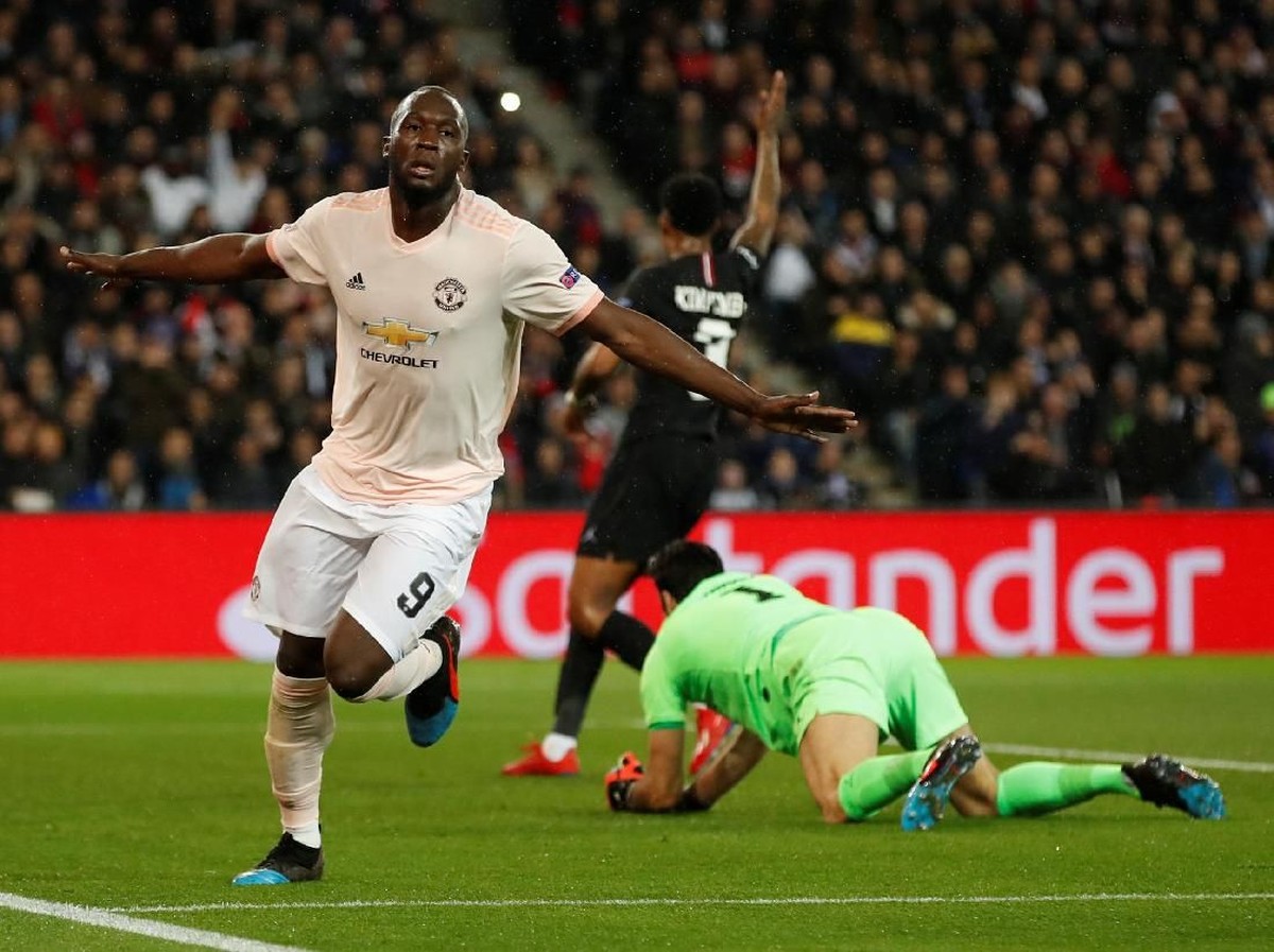 Aksi pemain Manchester United, Romelu Lukaku, di Liga Champions. (Foto: Christian Hartmann/Reuters)