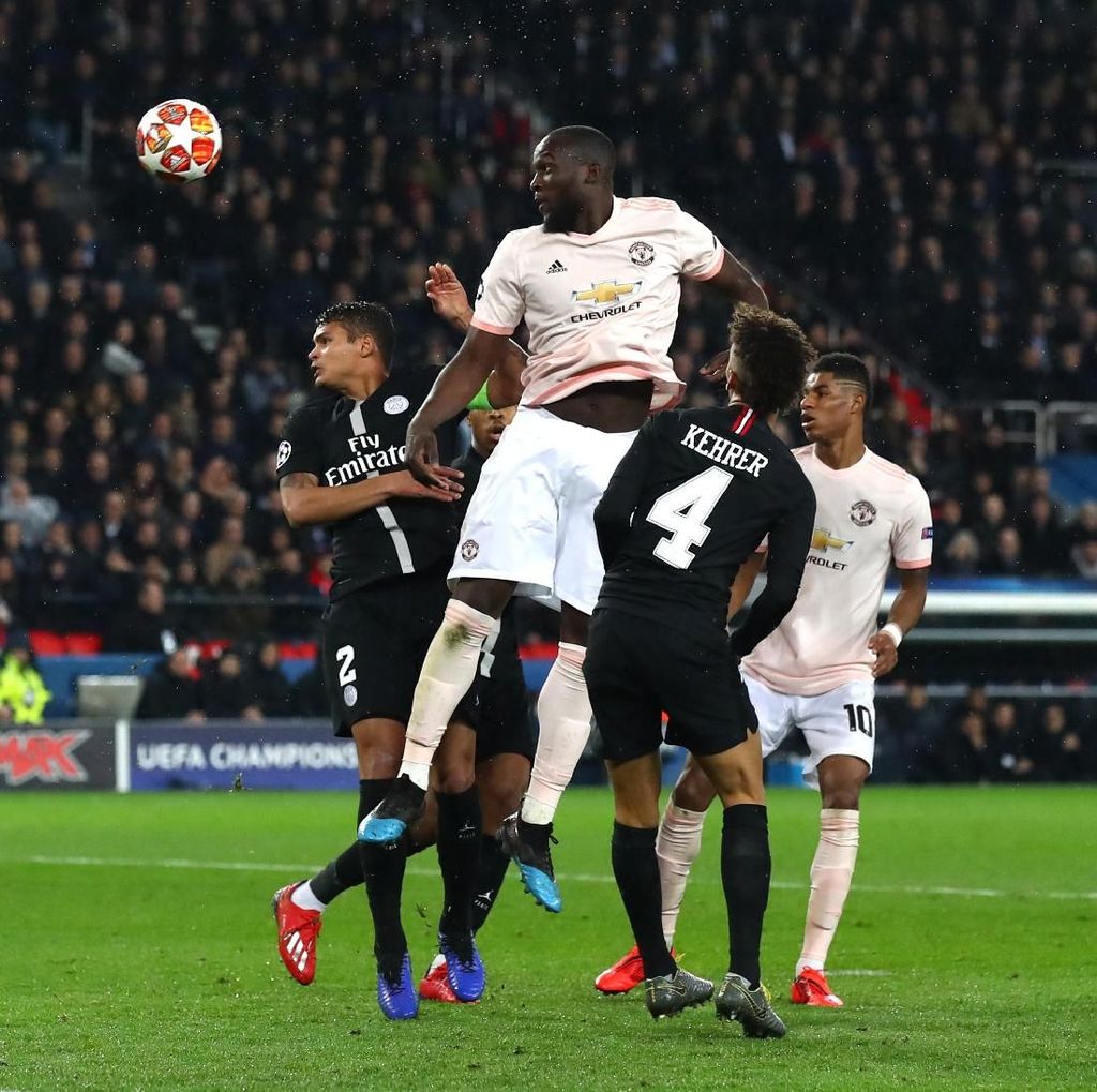 PSG yang Murah Hati ke MU