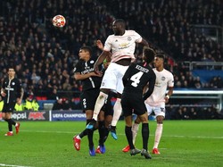 PSG yang Murah Hati ke MU