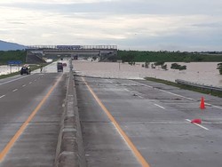 Tol Ngawi-Kertosono Terendam Banjir, Kok Bisa?