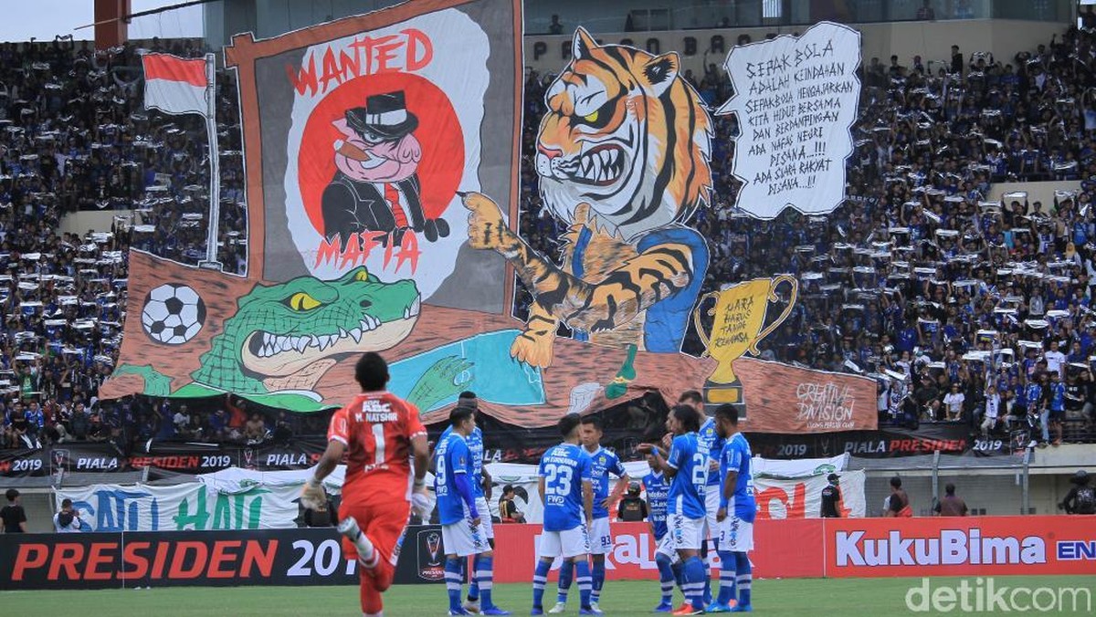 Laga Persib Bandung vs Persebaya Surabaya dialihkan ke Bali. (Wisma Putra/detikSport)