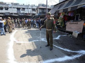 Satu Orang Tewas dan 29 Luka-luka Akibat Ledakan Granat di India