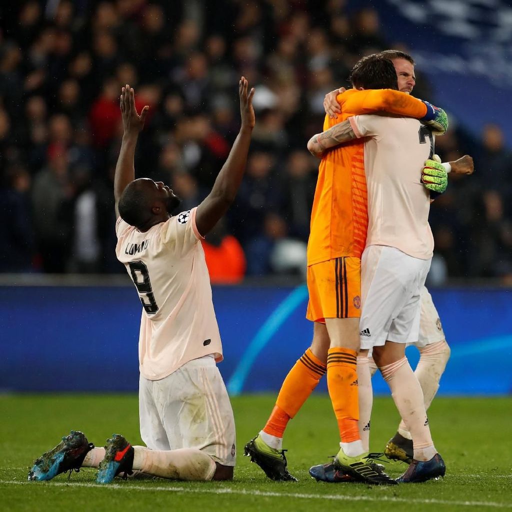 Hebohnya Perayaan Pemain MU yang Absen Lawan PSG