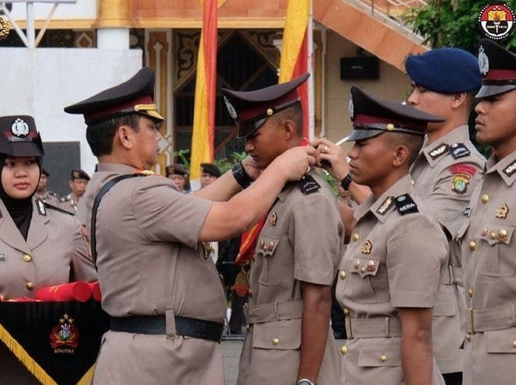 Syarat dan Cara Pendaftaran Seleksi Bintara Polri untuk Lulusan SMA/MA/SMK Syarat dan Cara Pendaftaran Seleksi Bintara Polri untuk Lulusan SMA/MA/SMK
