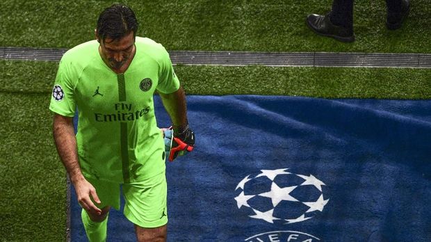 Barcelona Tawari Buffon Jadi Cadangan Ter Stegen
