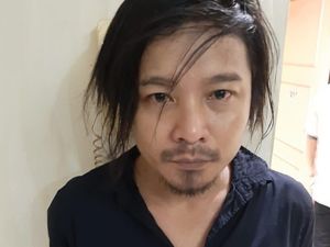 Beredar Foto Zul Zivilia Diduga Ditangkap Polisi Beredar Foto Zul Zivilia Diduga Ditangkap Polisi
