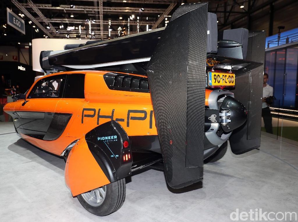 Cihuy! Mobil Terbang Sudah Bisa Dibeli Lho, Minat? Cihuy! Mobil Terbang Sudah Bisa Dibeli Lho, Minat?